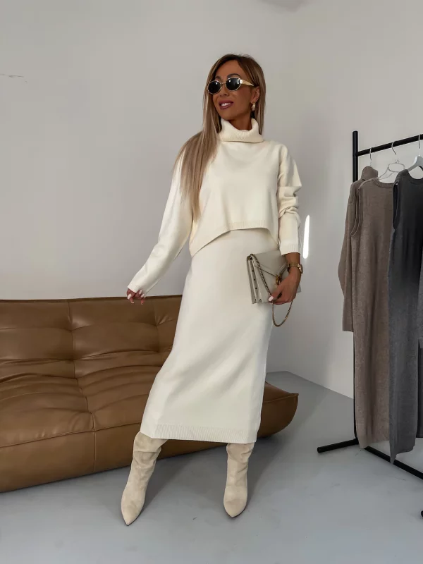 Nicole™ - Cozy Sophisticated Turtleneck Dress Set