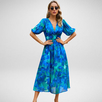 Lydia™ - Charming V-neck dress