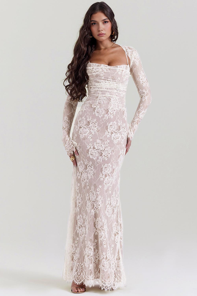 Diana™ - Elegant Lace Maxi Gown