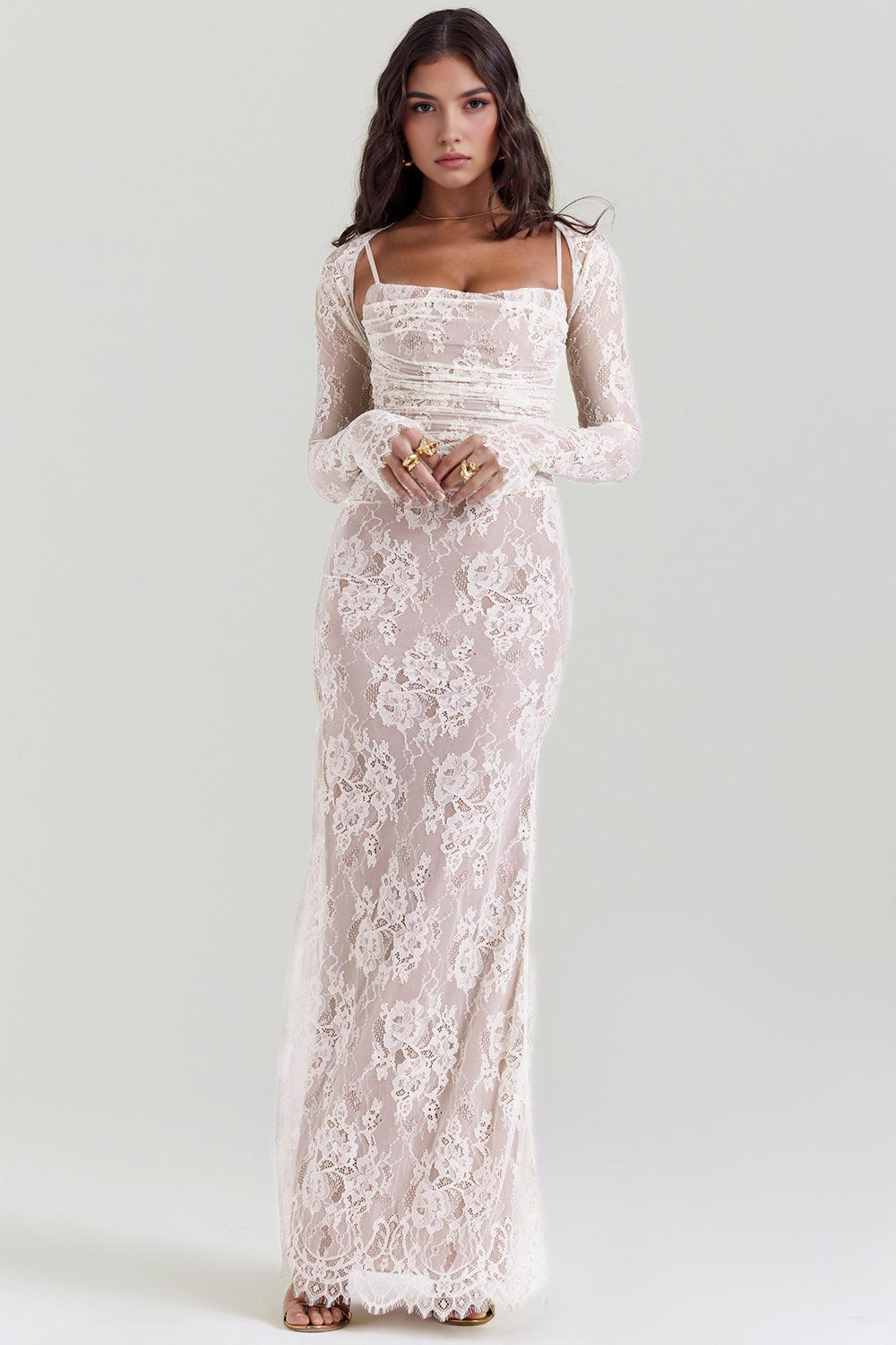 Diana™ - Elegant Lace Maxi Gown